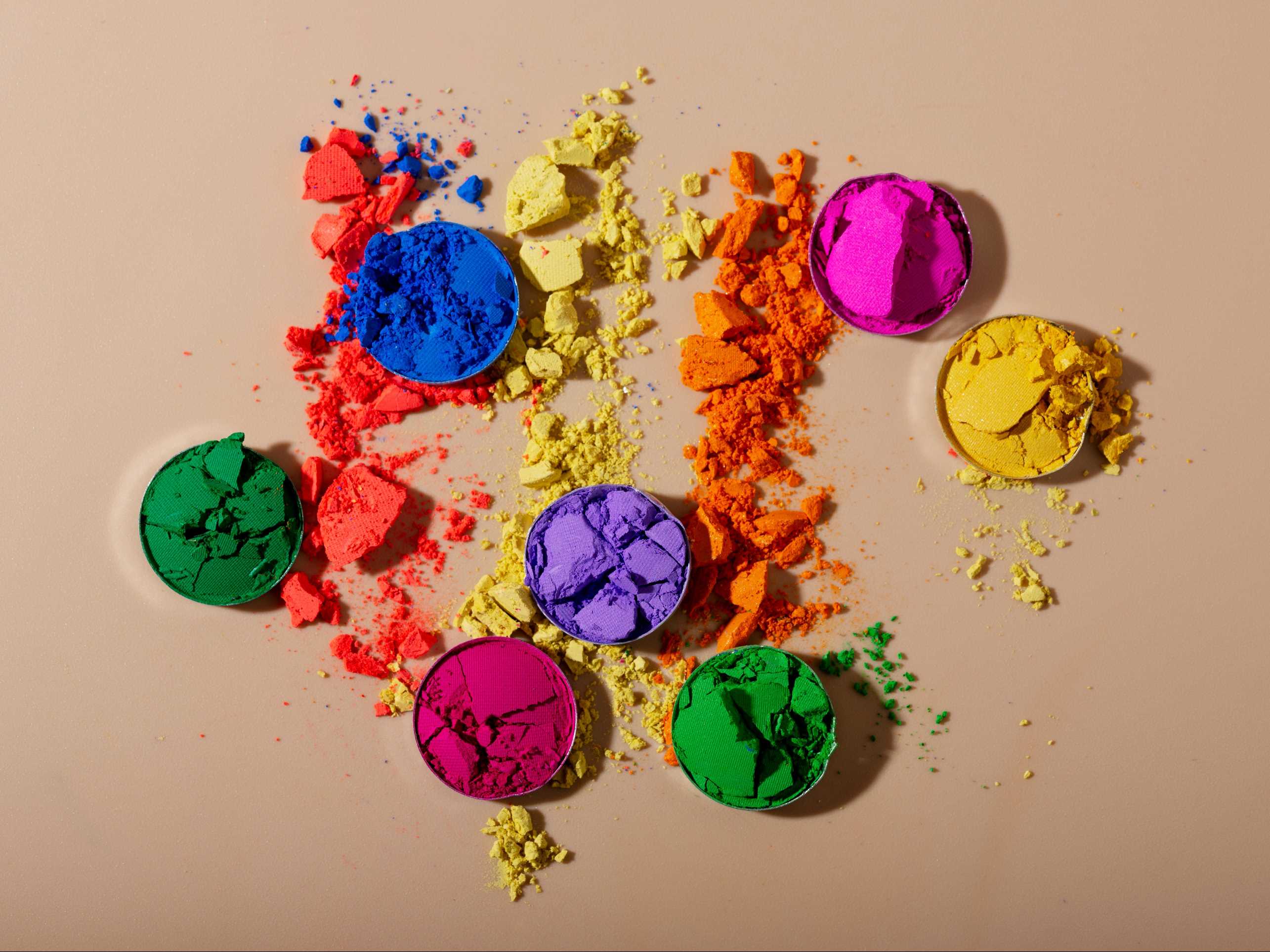 Fluorescent Dyes: Innovations in Textile and Fabric Dyeing  | Wanlong